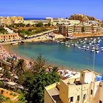Apartment Cosy Steps To St George's Bay Saint Julian's