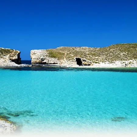 Cosy Steps To St George's Bay *