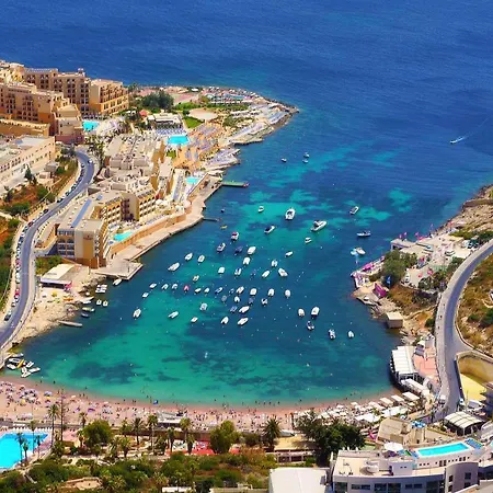 Cosy Steps To St George's Bay Saint Julian's