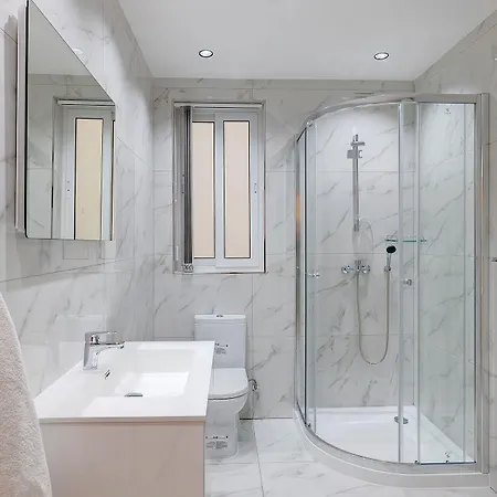 Apartmán Cosy Steps To St George's Bay Saint Julian's