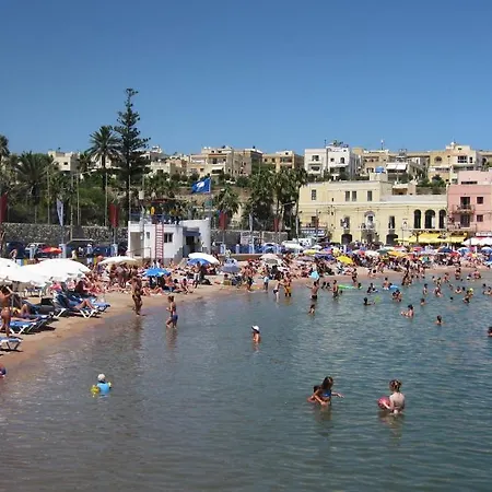 Cosy Steps To St George's Bay *